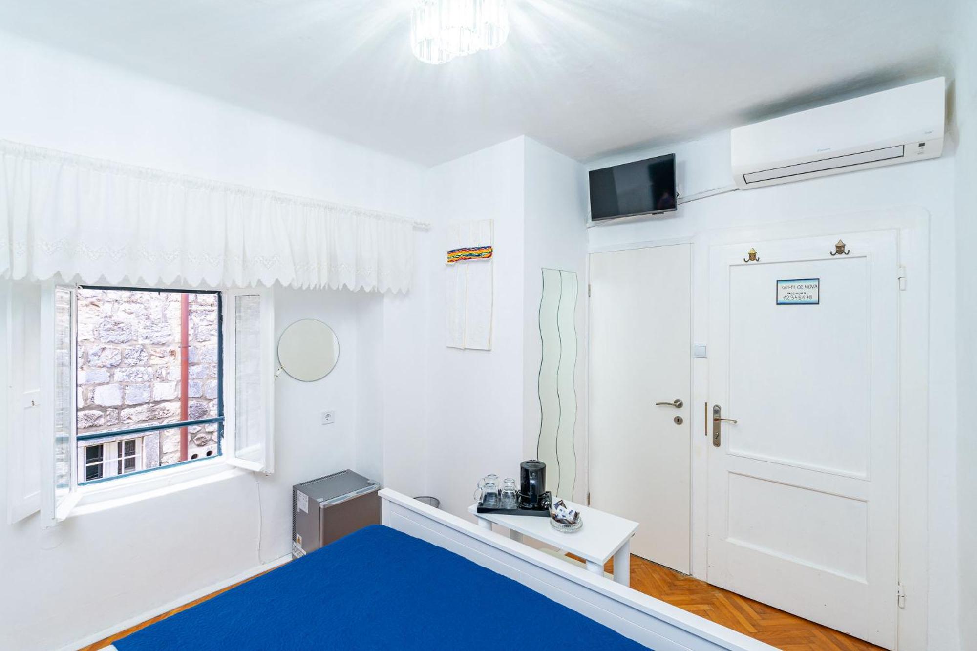 Tulip Old Town Guest house 3*
